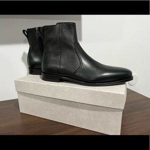 Mens Ferragamo leather black boot
